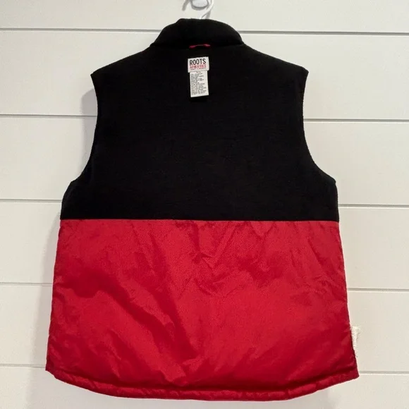 Roots men's red duck down & feather filled zip and snap closure vest size M - Picture 11 of 16